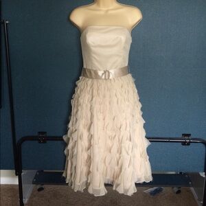 White House Black market strapless sz 4 silk dress